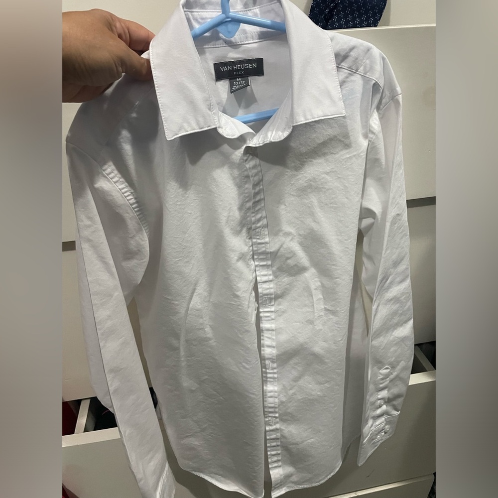 Van Heusen Flex boys white shirt. M 10/12